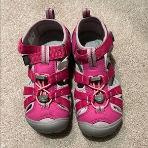 Kids Pink Outdoor Sandals